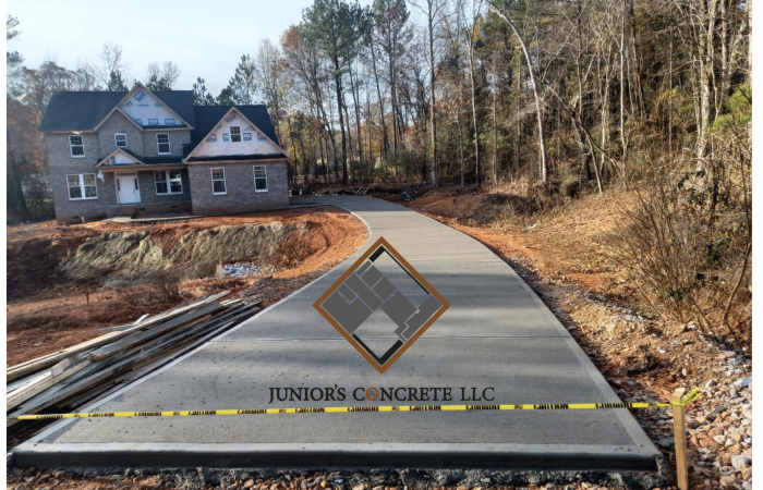 Juniors Concrete LLC,Concord Nc,Sidewalk,Driveway,Slabs,Footer,Stamp Concrete,Retaining Wall,Pavers,Grading (5)